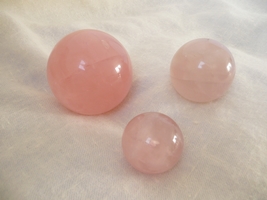 4-pinks-ball-medium-3.jpg